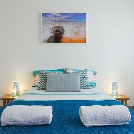 By The C House Apartment Вила Нова де Милфонтеш Екстериор снимка