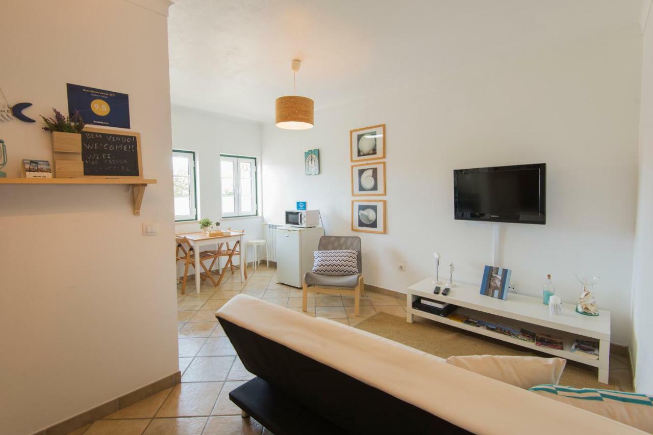 By The C House Apartment Вила Нова де Милфонтеш Екстериор снимка